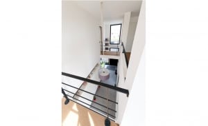 passerelle intérieure maison cubique