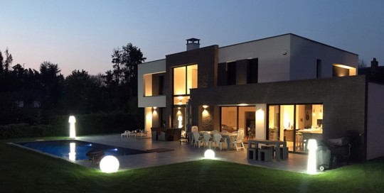 maison cubique construite à Croix dans le Nord